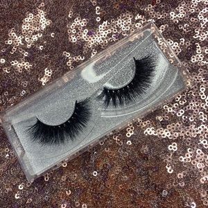 Faux mink eyelashes